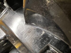 LAMPA W BŁOTNIK TYŁ TYLNA LEWY LEWA FORD EXPLORER MK6 USA