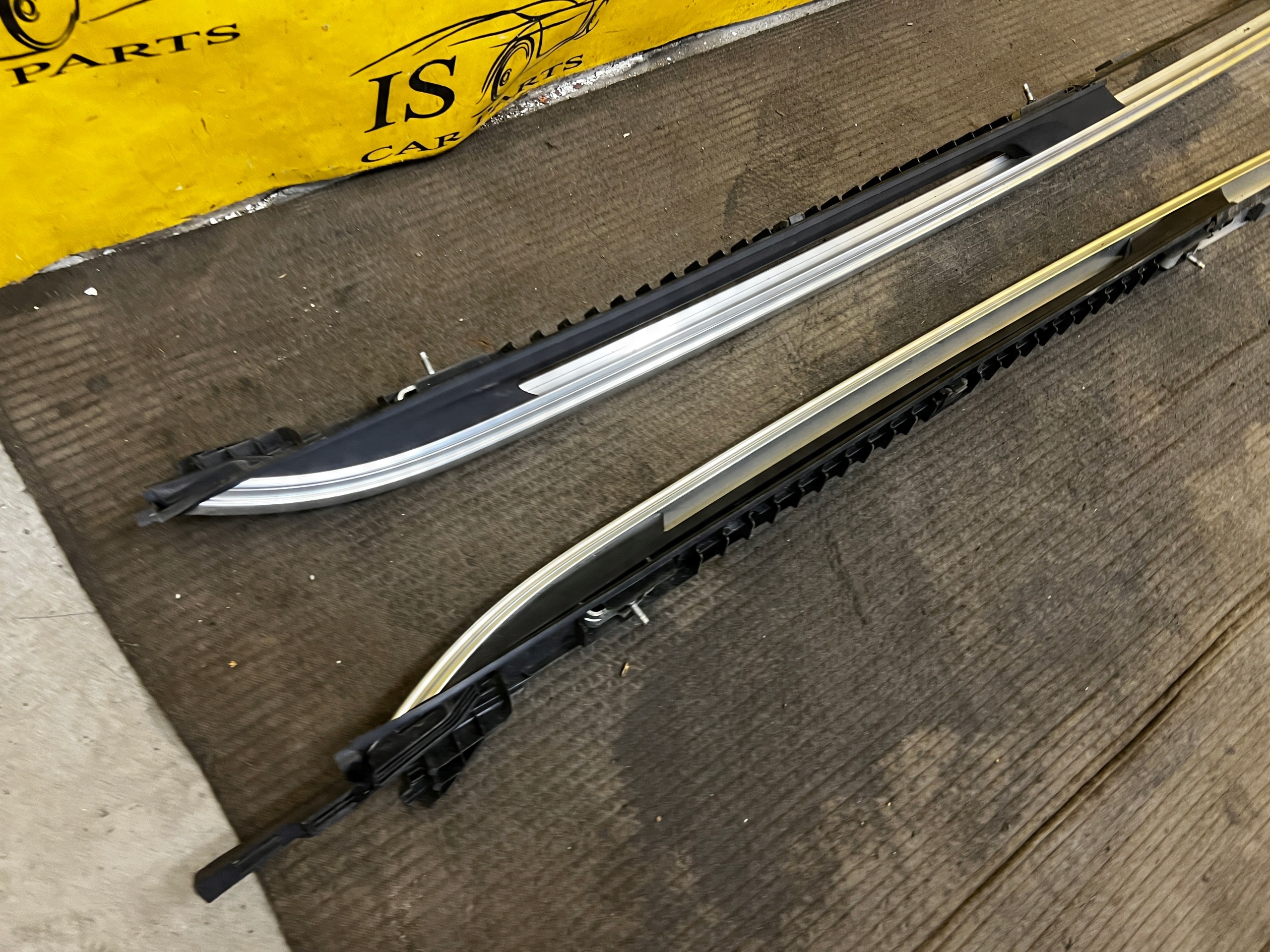 KOMPLET LISTWY RELINGI DACHOWE CHROM FORD EXPLORER MK6