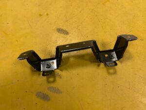 PRAWY UCHWYT MOCOWANIE WSPORNIK NISSAN E-NV200