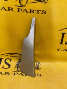 LISTWA DEKOR DESKI PRAWA FORD MUSTANG MK6 VI