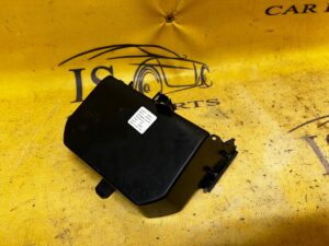 PÓŁKA SCHOWEK UCHWYTU NA KUBKI TUNELU ŚRODKOWEGO BMW 5 G30