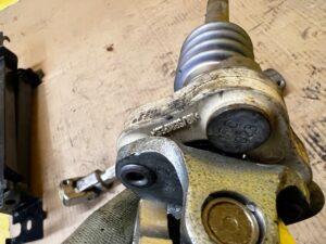 KRZYŻAK DRĄŻEK PRZEGUB ŁĄCZNIK KOLUMNY KIEROWNICZEJ MERCEDES GL X166