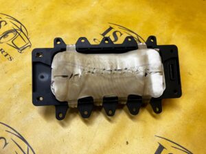 PODUSZKA POWIETRZNA AIRBAG DESKI KONSOLI PASAŻERA PRAWA MERCEDES A W177