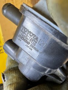 ZAWÓR PODCIŚNIENIA TOYOTA RAV4 V 2.5 HYBRID