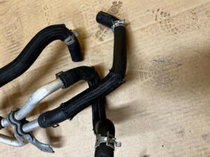 PRZEWÓD RURA RURKA WĄŻ WODY TOYOTA AURIS II 1.8 HYBRID