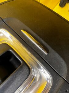 LAMPKA OŚWIETLENIE PODSUFITKI PRZÓD SZYBERDACH SOS SCHOWEK MERCEDES A W177