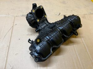 KOLEKTOR SSĄCY TOYOTA AURIS II 1.8 HYBRID