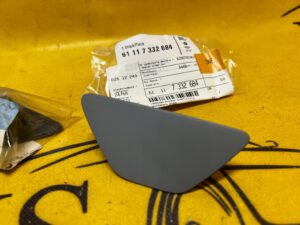 ZAŚLEPKA OSŁONA SPRYSKIWACZA REFLEKTORA PRAWA BMW 5 F10 LIFT NOWA OEM