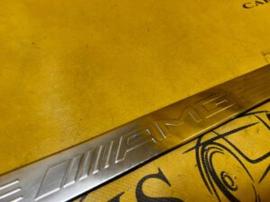 KOMPLET LISTWY LISTWA PROGOWE PROGOWA PRÓG PRZÓD AMG MERCEDES A W177 B W246