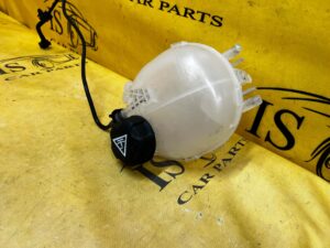 ZBIORNIK ZBIORNICZEK WYRÓWNAWCZY PEUGEOT 2008 II