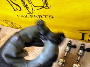 4 X WTRYSKIWACZ WTRYSKIWACZE WTRYSK PALIWA TOYOTA RAV4 V 2.5 HYBRID