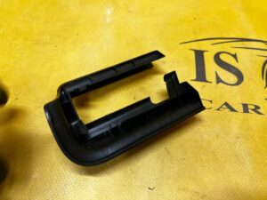 OSŁONA PROWADNICY SZYNY FOTELA PRZÓD LEWY MERCEDES A W177