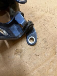 KOMPLET ZAWIASY DRZWI TYŁ LEWY TOYOTA AURIS II