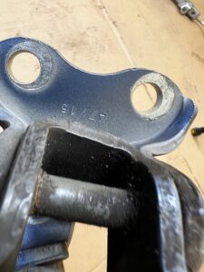 KOMPLET ZAWIASY DRZWI PRZÓD PRAWY TOYOTA AURIS II