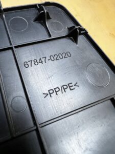 OSŁONA ZAŚLEPKA TAPICERKA KLAPY TYŁ BAGAŻNIKA TOYOTA AURIS II HB