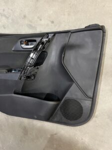 BOCZEK TAPICERKA DRZWI PRZÓD LEWY TOYOTA AURIS II LIFT