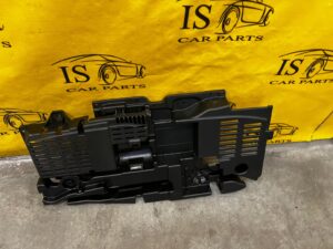 WKŁAD OBUDOWA OSŁONA SCHOWEK BAGAŻNIKA MERCEDES A W177