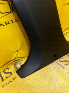 OSŁONA POSZYCIE SŁUPKA ŚRODKOWEGO B LEWA LEWE DACIA SANDERO III 2023R