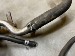 PRZEWÓD RURA RURKA WĄŻ WODY TOYOTA AURIS II 1.8 HYBRID