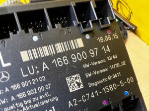 MODUŁ STEROWNIK DRZWI PRZÓD LEWY MERCEDES GL X166