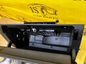 SCHOWEK PASAŻERA DESKI KONSOLI PRAWY MERCEDES A W177