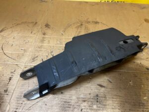 WAHACZ TYŁ TYLNY POPRZECZNY LEWY MERCEDES A W177 A35 AMG