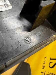 OSŁONA ZAŚLEPKA RELINGU DACHU LEWA FORD ESCAPE MK4