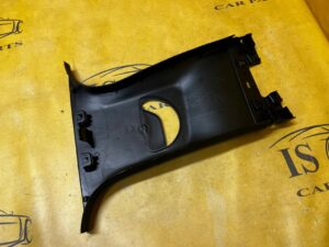 POSZYCIE OSŁONA SŁUPKA ŚRODKOWEGO B PRAWY PRAWA PEUGEOT 2008 II