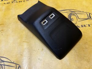 OSŁONA ZAŚLEPKA TUNELU ŚRODKOWEGO TYŁ PODWÓJNE GNIAZDO USB PEUGEOT 2008 II