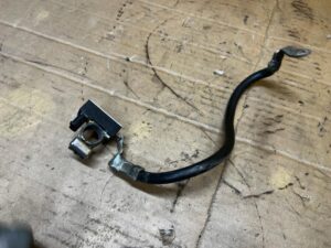 KLEMA MINUSOWA UJEMNA PRZEWÓD AKUMULATORA MERCEDES GL X166