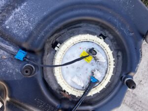 ZBIORNIK WLEW POMPA PALIWA MERCEDES GL X166 3.0 CDI 350 BLUETEC