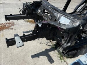 ĆWIARTKA PODŁUŻNICA FARTUCH KIELICH PRZÓD LEWY PORSCHE PANAMERA 970 I LIFT