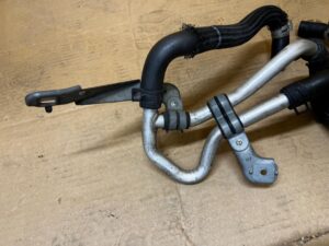 PRZEWÓD RURA RURKA WĄŻ WODY TOYOTA AURIS II 1.8 HYBRID