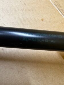 KOMPLET SIŁOWNIKI KLAPY TYŁ BAGAŻNIKA FORD ESCAPE MK4