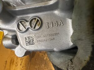 POMPA OLEJU TOYOTA RAV4 V 2.5 HYBRID XA25A