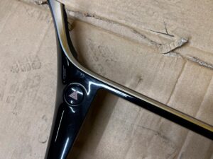 LISTWA OZDOBNA DEKOR RAMKA DESKI KONSOLI RADIA TOYOTA AURIS II LIFT EU