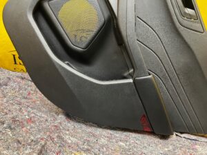 BOCZEK TAPICERKA DRZWI TYŁ PRAWY FORD ESCAPE MK4