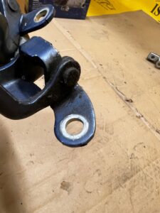 KOMPLET ZAWIASY DRZWI TYŁ LEWY TOYOTA AURIS II