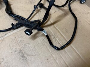 WIĄZKA PRZEWODÓW INSTALACJA CZUJNIKÓW PARKOWANIA PDC TOYOTA AURIS II