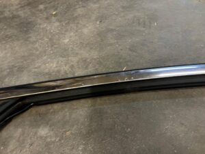 RAMKA USZCZELKA DRZWI PRZÓD LEWY FORD ESCAPE MK4