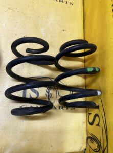 KOMPLET SPRĘŻYNY TYŁ PRAWA LEWA MERCEDES A W177 A35 AMG 2.0 B 4-MATIC