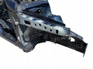 ĆWIARTKA PODŁUŻNICA FARTUCH KIELICH PRZÓD PRAWY MERCEDES GLS X166 890 2017R