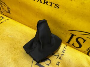 MIESZEK WYBIERAKA LEWARKA ZMIANY BIEGÓW MANUAL PEUGEOT 2008 II