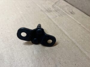 RYGIEL ZATRZASK ZAMKA KLAPY TYŁ BAGAŻNIKA TOYOTA AURIS II HB