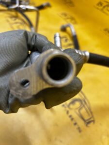 PRZEWÓD RURA RURKA WĄŻ KLIMATYZACJI INFINITI Q30 2.2 D