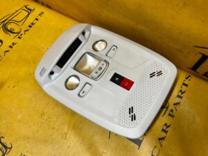 LAMPKA OŚWIETLENIE PODSUFITKI PRZÓD SOS PEUGEOT 2008 II