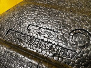 WKŁAD PIANKA STYROPIAN SCHOWEK BAGAŻNIKA TOYOTA COROLLA E21 KOMBI 19-