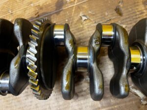 WAŁ KORBOWY TOYOTA RAV4 V 2.5 HYBRID XA25A