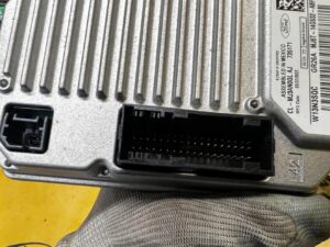 MODUŁ STEROWNIK RADIA FORD ESCAPE MK4