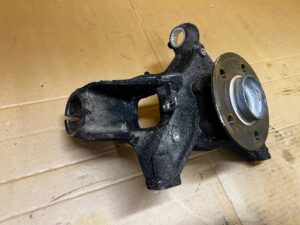ZWROTNICA PIASTA PRZÓD LEWY LEWA MERCEDES A W177 A35 AMG 2.0 B 4-MATIC